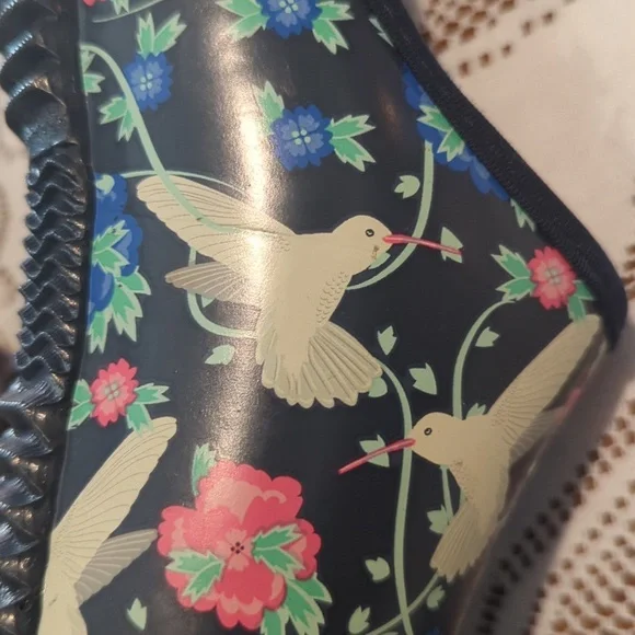 Western chief garden clogs floral hummingbirds size 9 - Picture 3 of 5